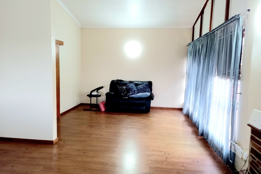 5 Bedroom Property for Sale in Vredenburg Western Cape